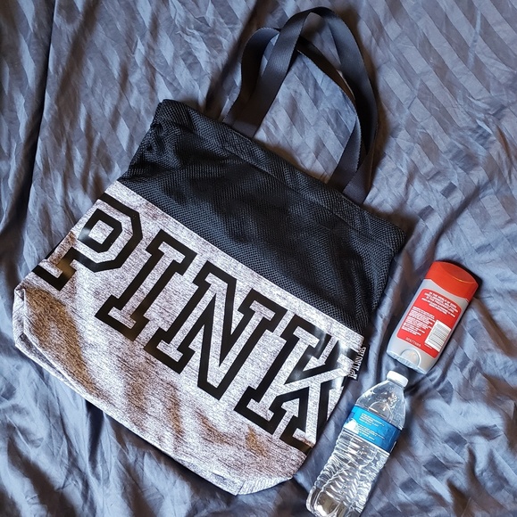 ⛔️Gone to Goodwill!⛔️ VS PINK Bag - Picture 3 of 5